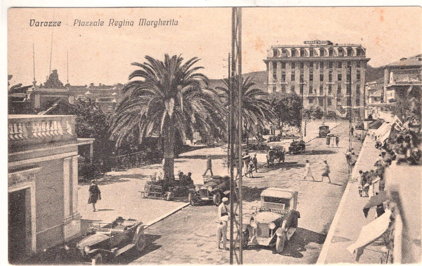 Cartolina Savona Varazze piazzale Regina Margherita | Collezionissimo