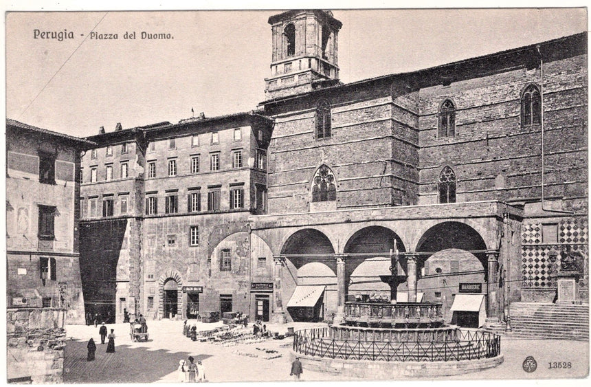 Cartolina Perugia Piazza del Duomo | Collezionissimo