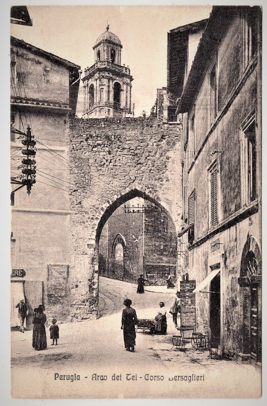 Cartolina Perugia Arco dei Tei Corso Bersglieri | Collezionissimo