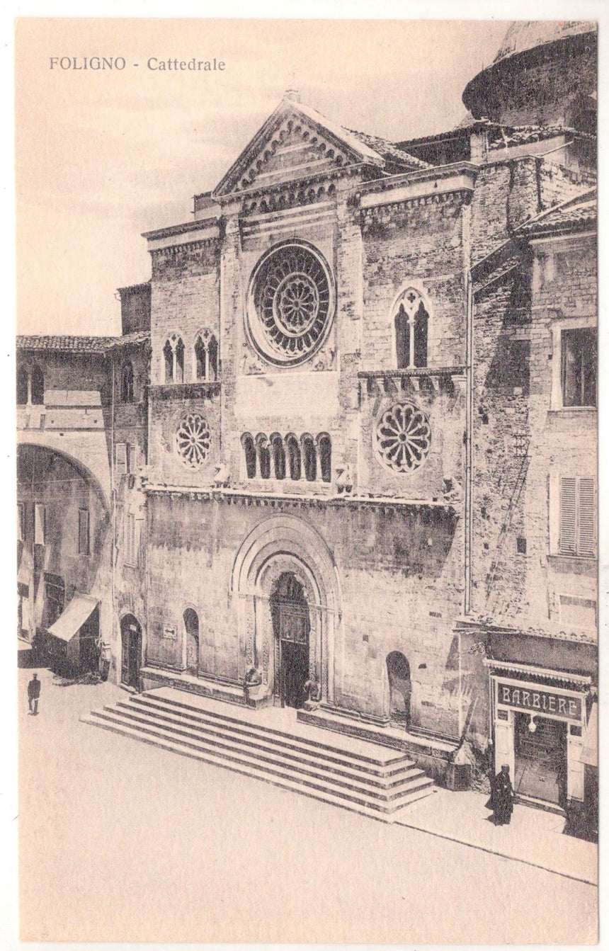 Cartolina Perugia Foligno Cattedrale e barbiere | Collezionissimo