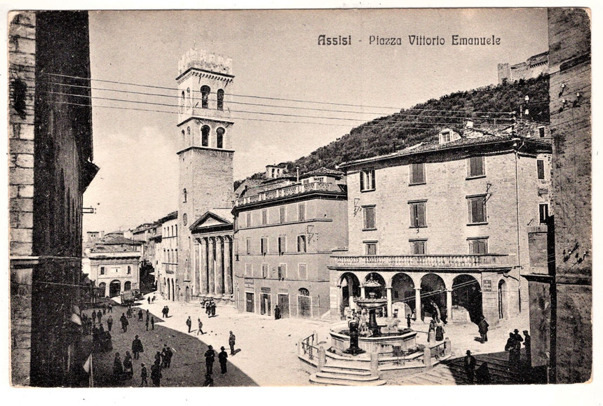 Cartolina Perugia Assisi Piazza V. Emanuele | Collezionissimo