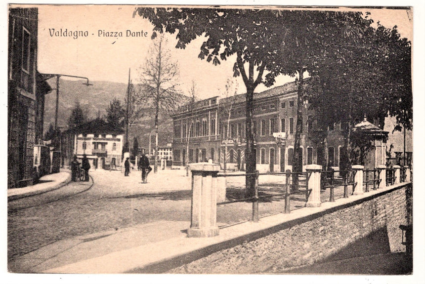 Cartolina Vicenza Valdagno piazza Dante | Collezionissimo