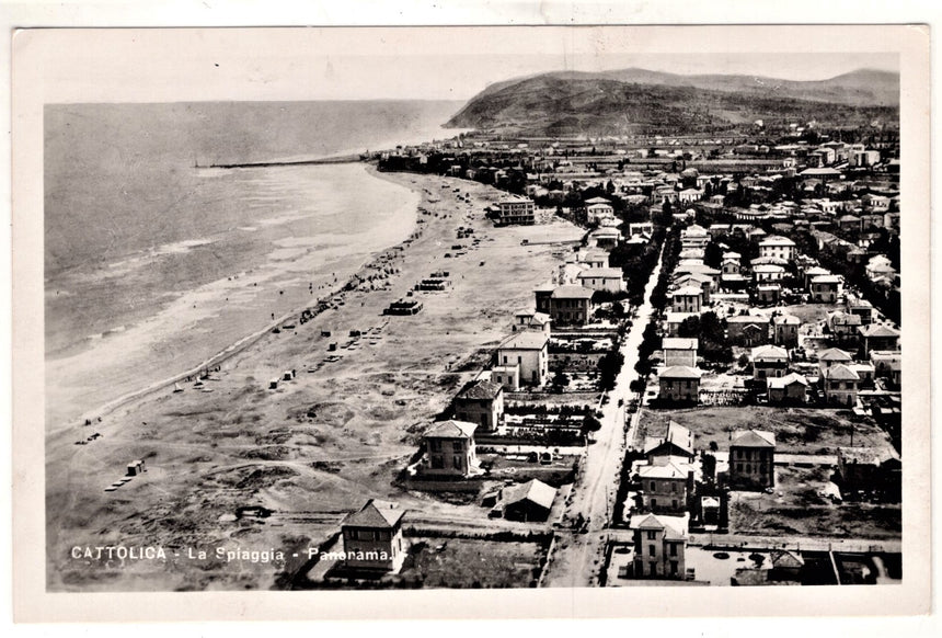 Cartolina Forli Cattolica la spiaggia | Collezionissimo