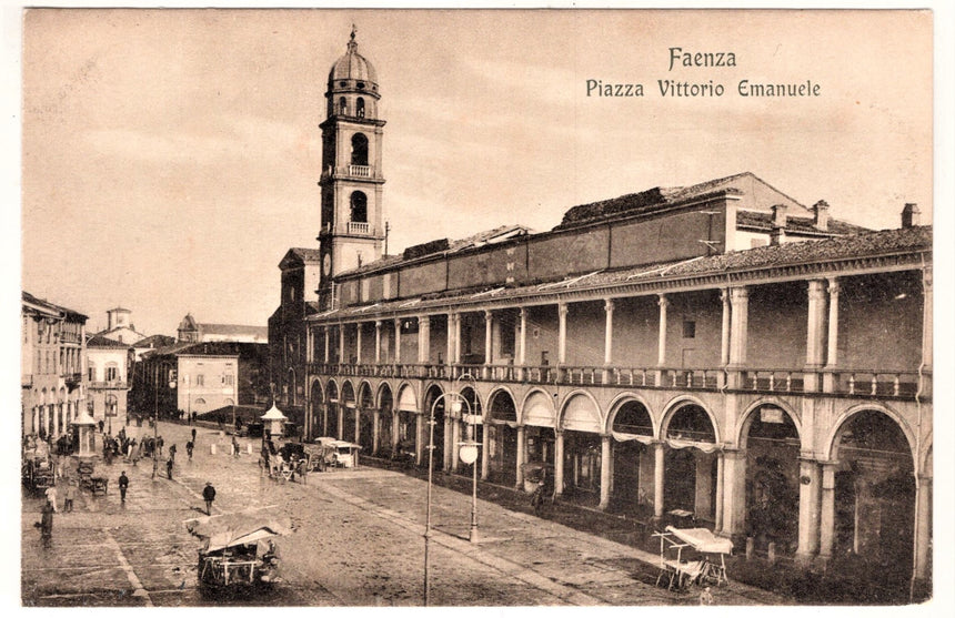 Cartolina Ravenna Faenza piazza V. Emanuele | Collezionissimo