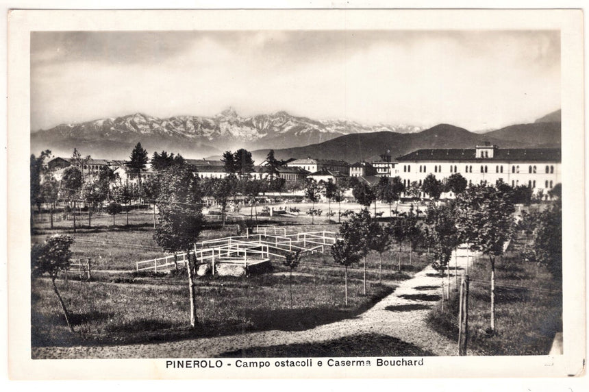 Cartolina Torino Pinerolo campo ostacoli e caserma Bouchard | Collezionissimo